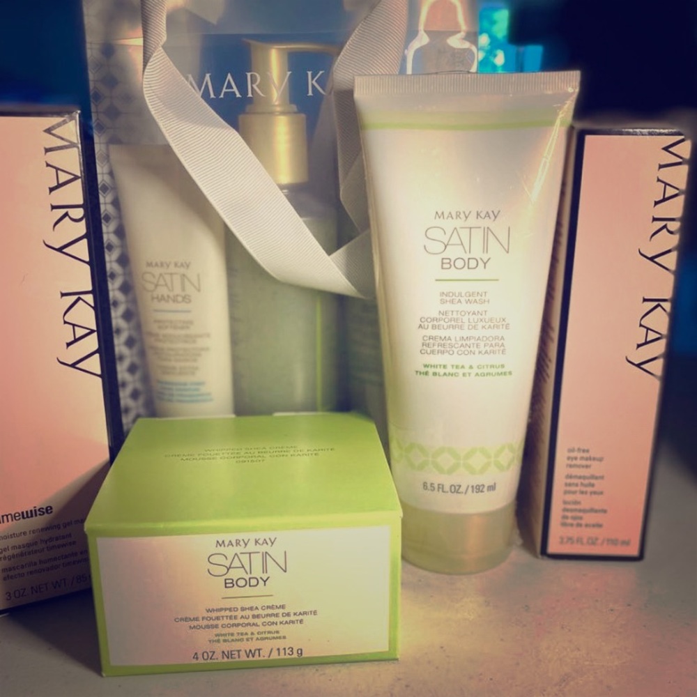 Defunct Mary Kay Consultant. Shan 5405197250